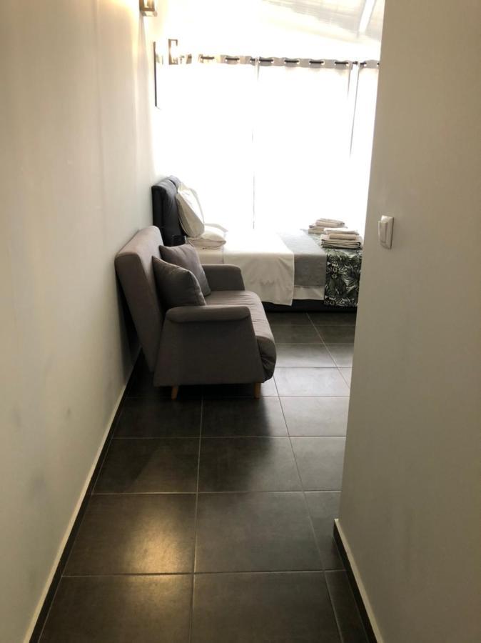 Glykanisos Suites Néa Péramos 外观 照片